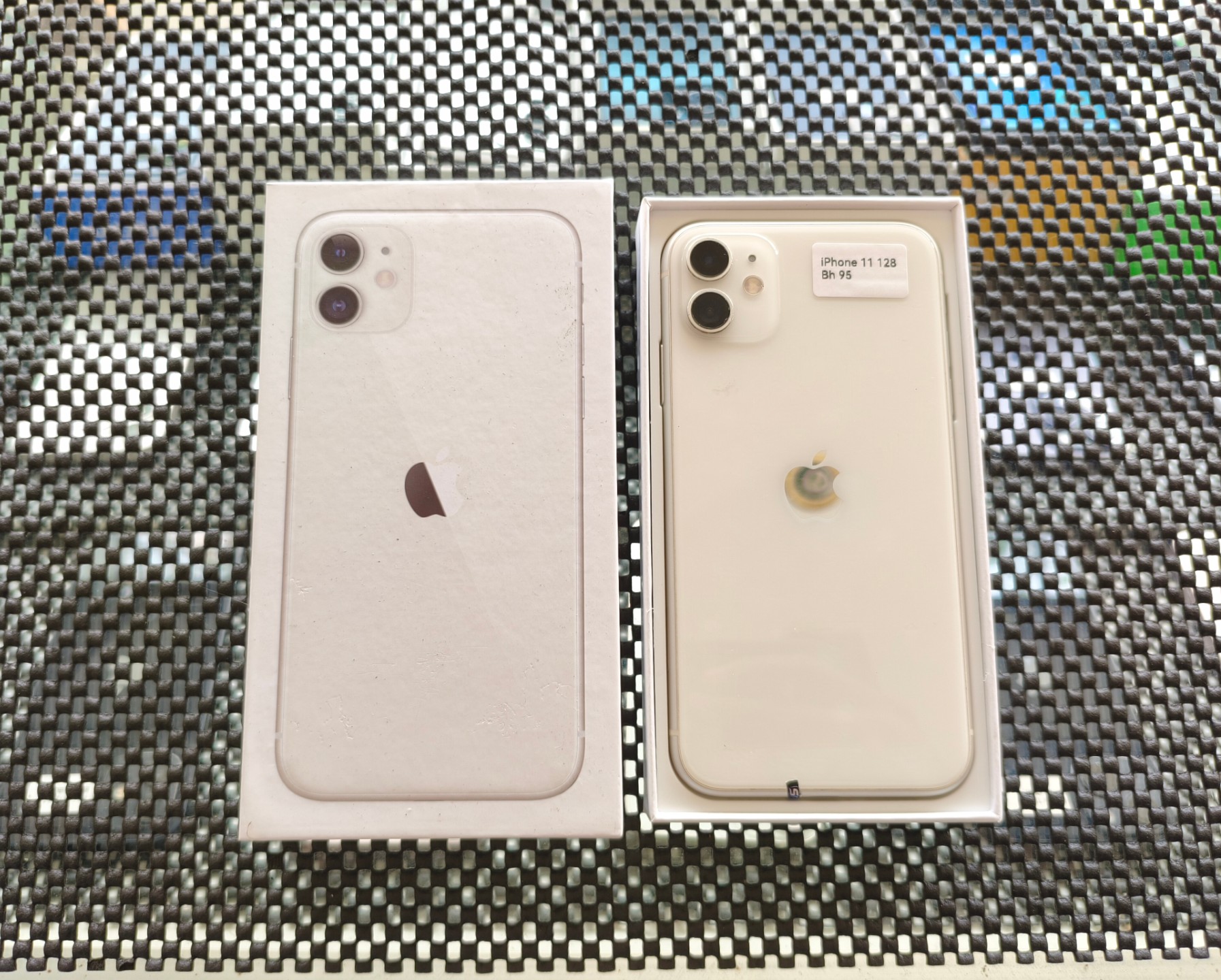 iPhone 11 128 GB Second All Operator Fullset