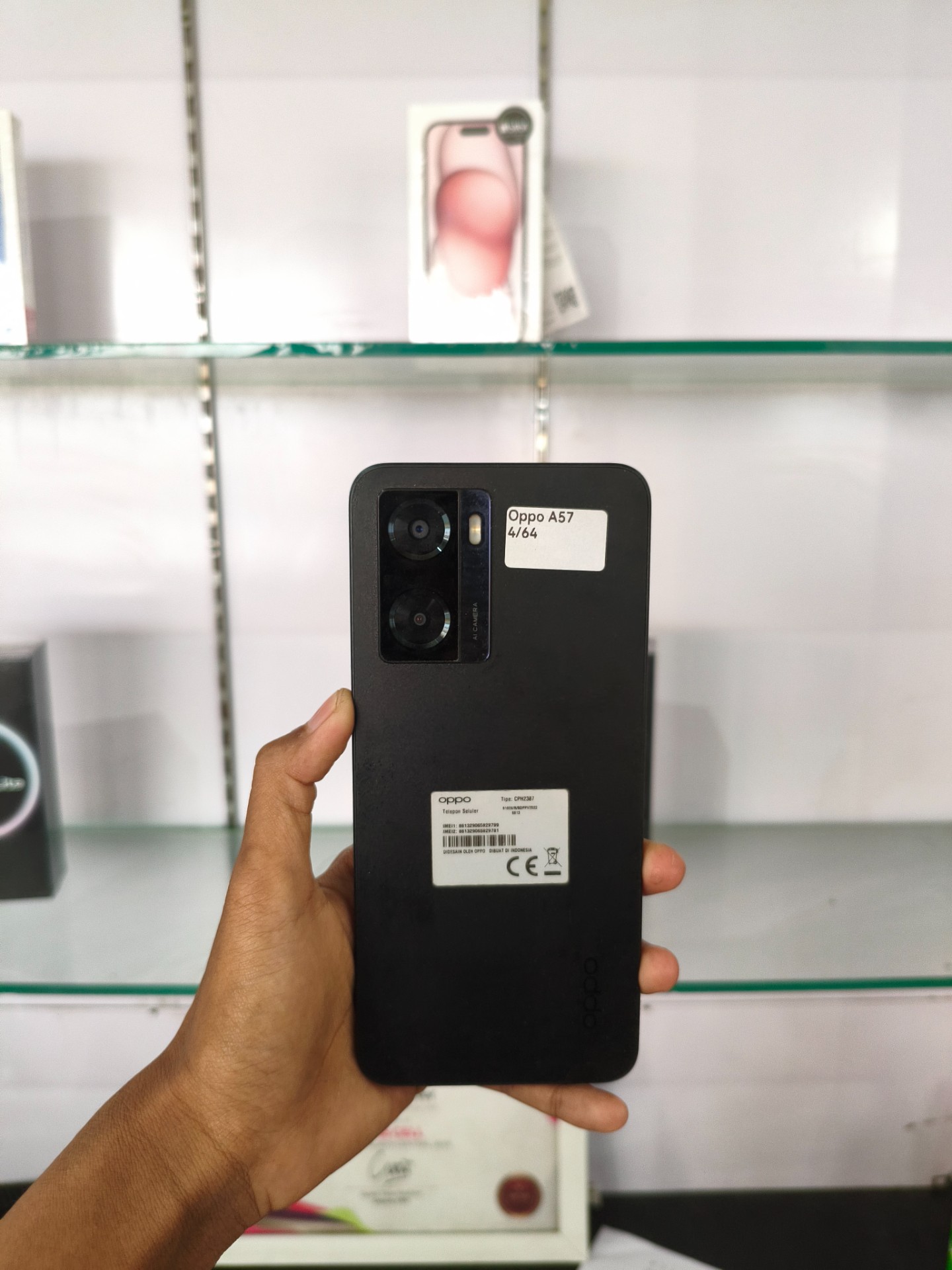 Oppo A57 64 GB Second Hp+Cas